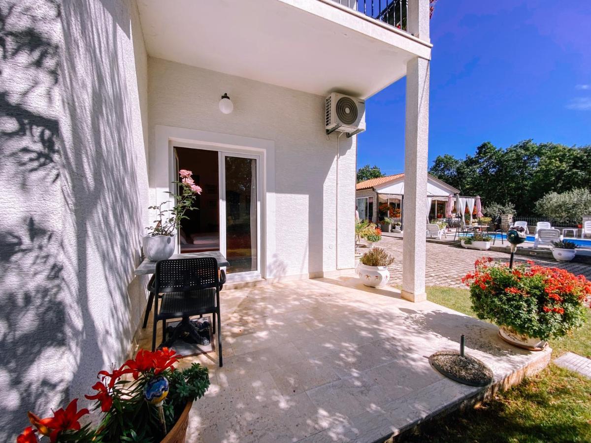 Guest House Sosi Умаг Экстерьер фото
